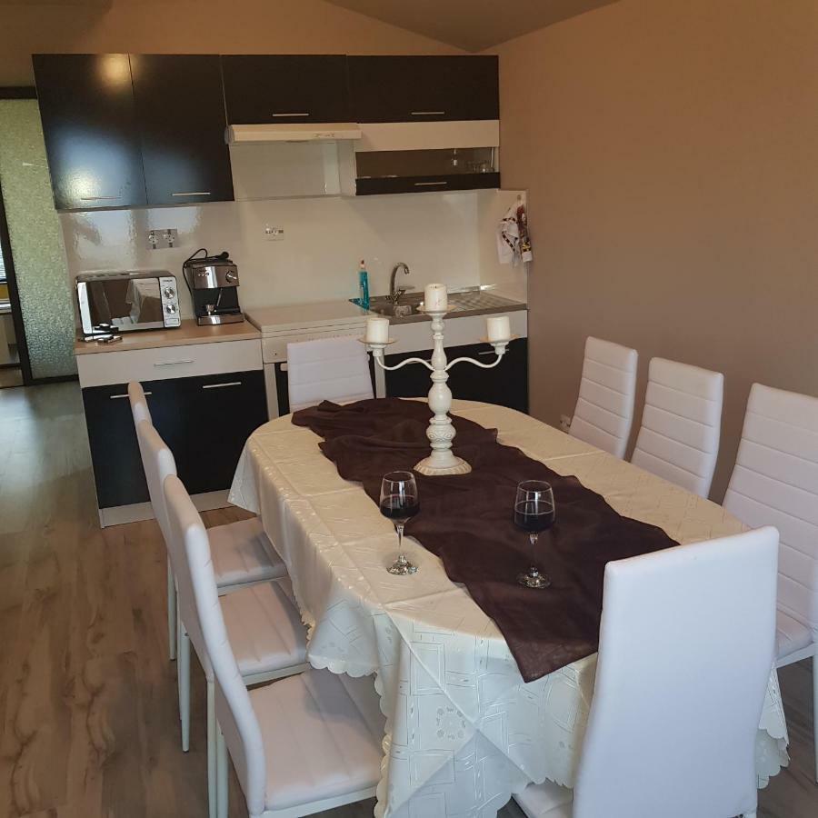 Guest House Ileana ساباريفا بانيا المظهر الخارجي الصورة