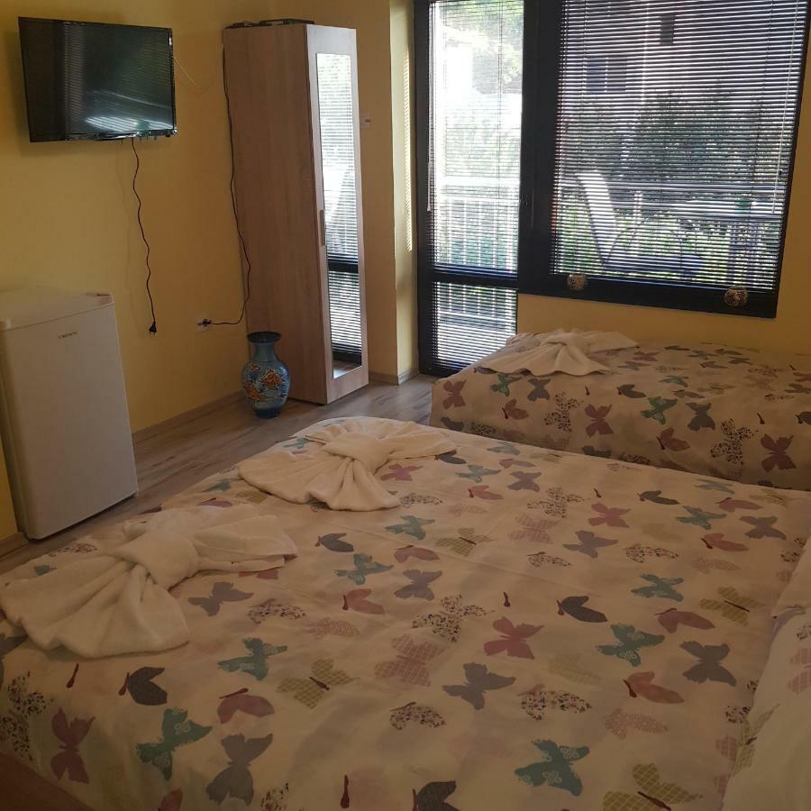 Guest House Ileana ساباريفا بانيا المظهر الخارجي الصورة
